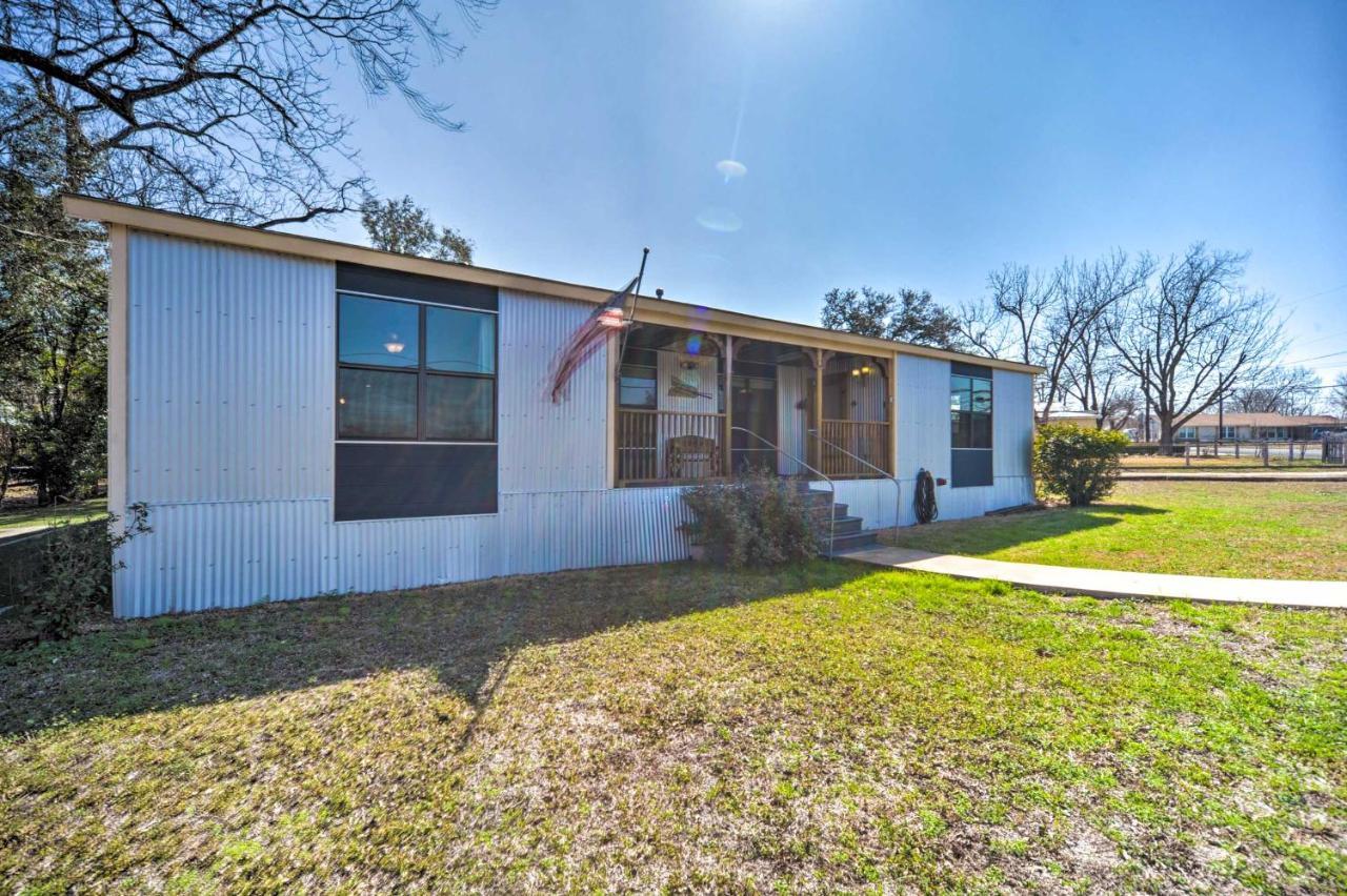 Fredricksburg Vacation Rental At The Loft! Fredericksburg Exterior photo